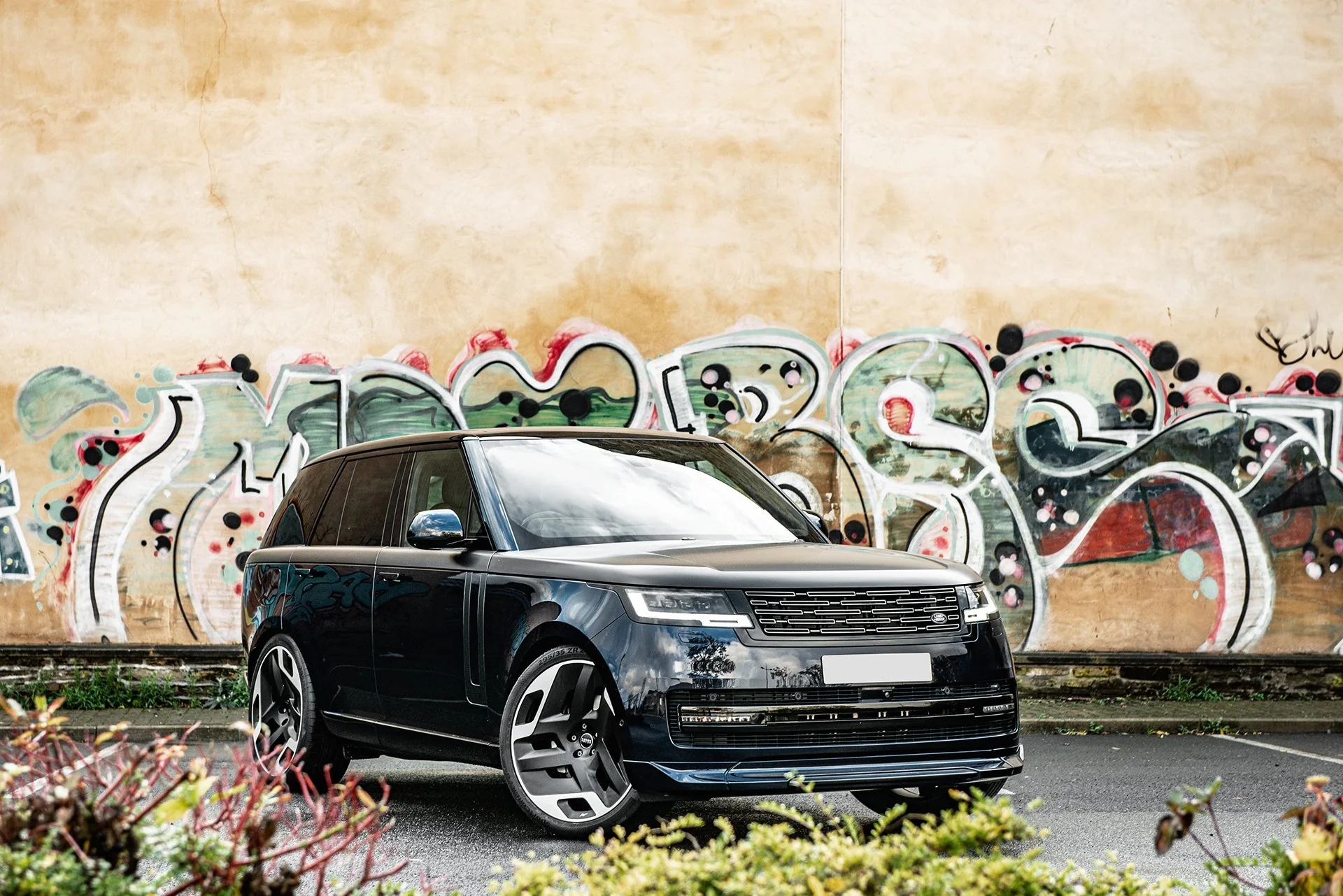 Range Rover (2022 Onwards) Exposed Carbon Signature Front Bumper Spoiler - Image 10