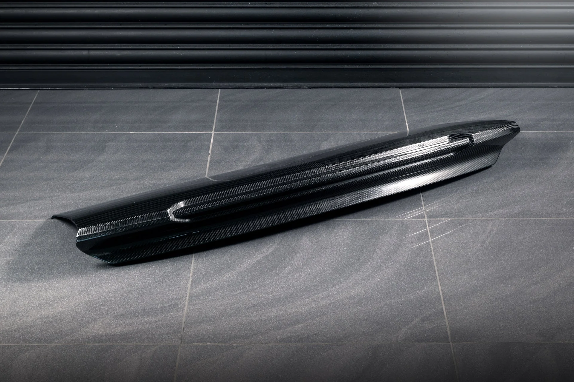 Range Rover (2022 Onwards) Exposed Carbon Signature Front Bumper Spoiler - Image 11