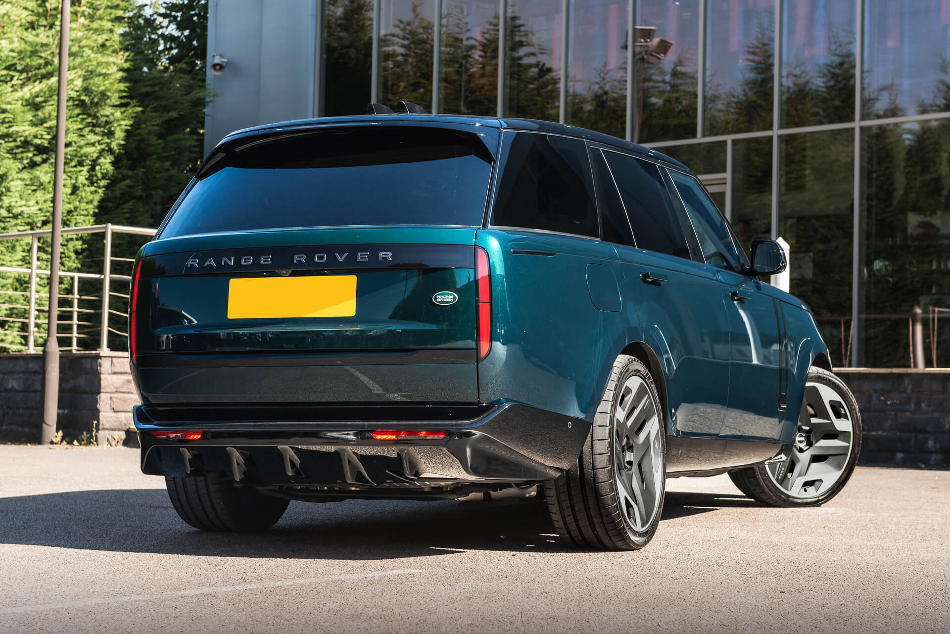 Range Rover (2022 Onwards) Redefined Body kit by Racing Green - Image 14