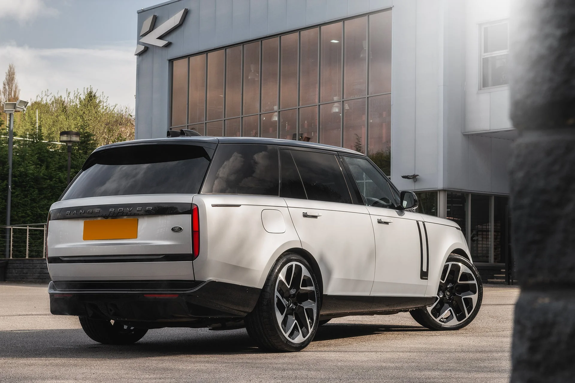 Range Rover (2022 Onwards) Redefined Body kit by Racing Green - Image 15