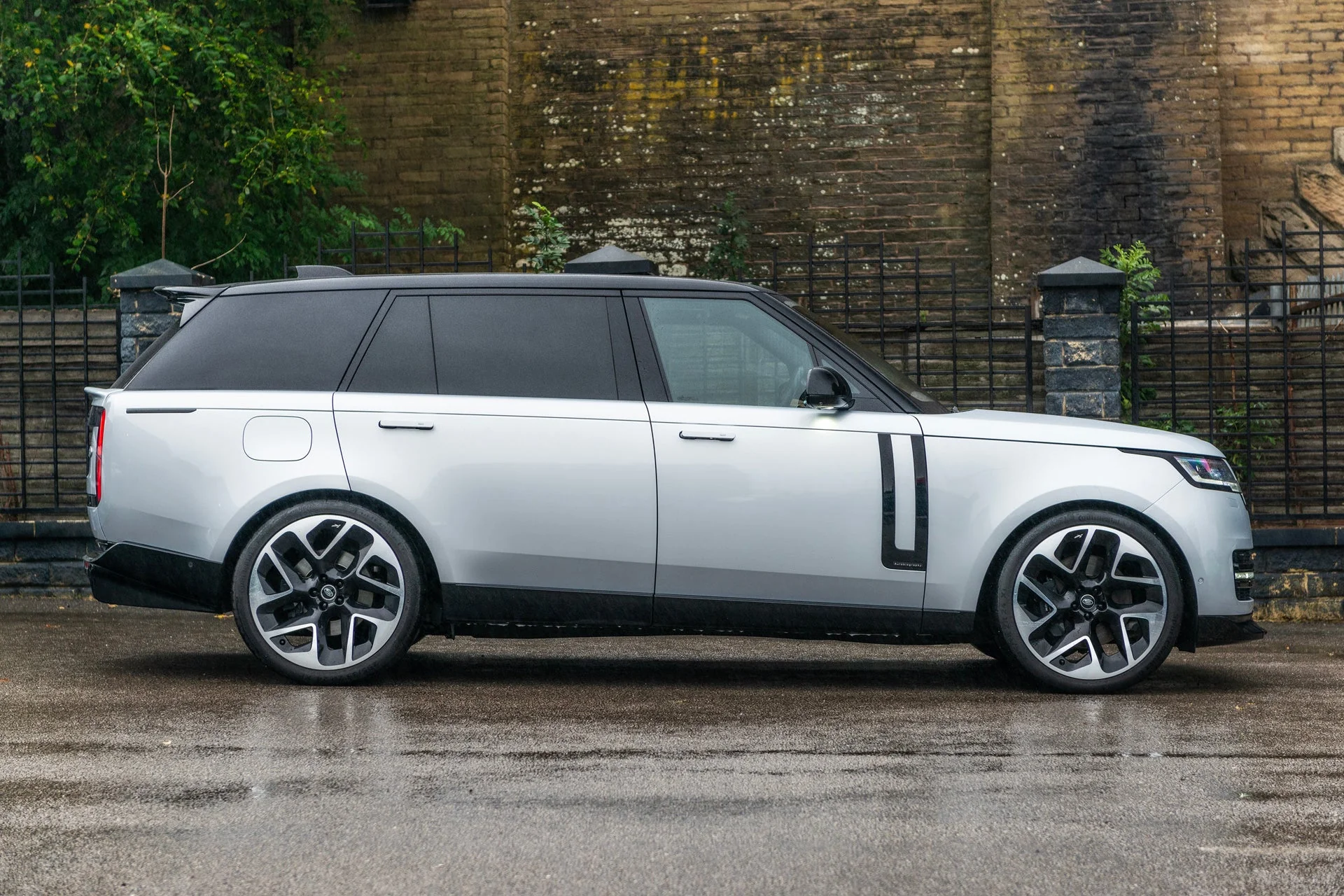 Range Rover (2022 Onwards) Redefined Body kit by Racing Green - Image 7