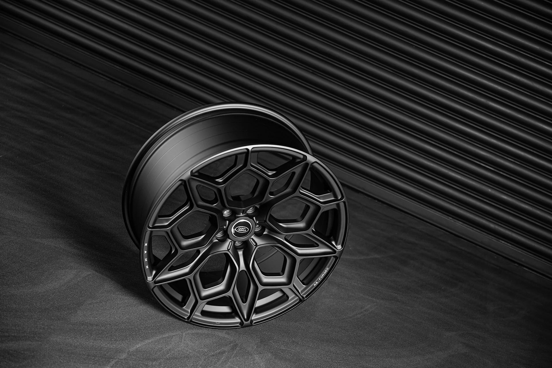 Range Rover (2022 Onwards) Type 57 RS-Forged Alloy Wheels - Image 3