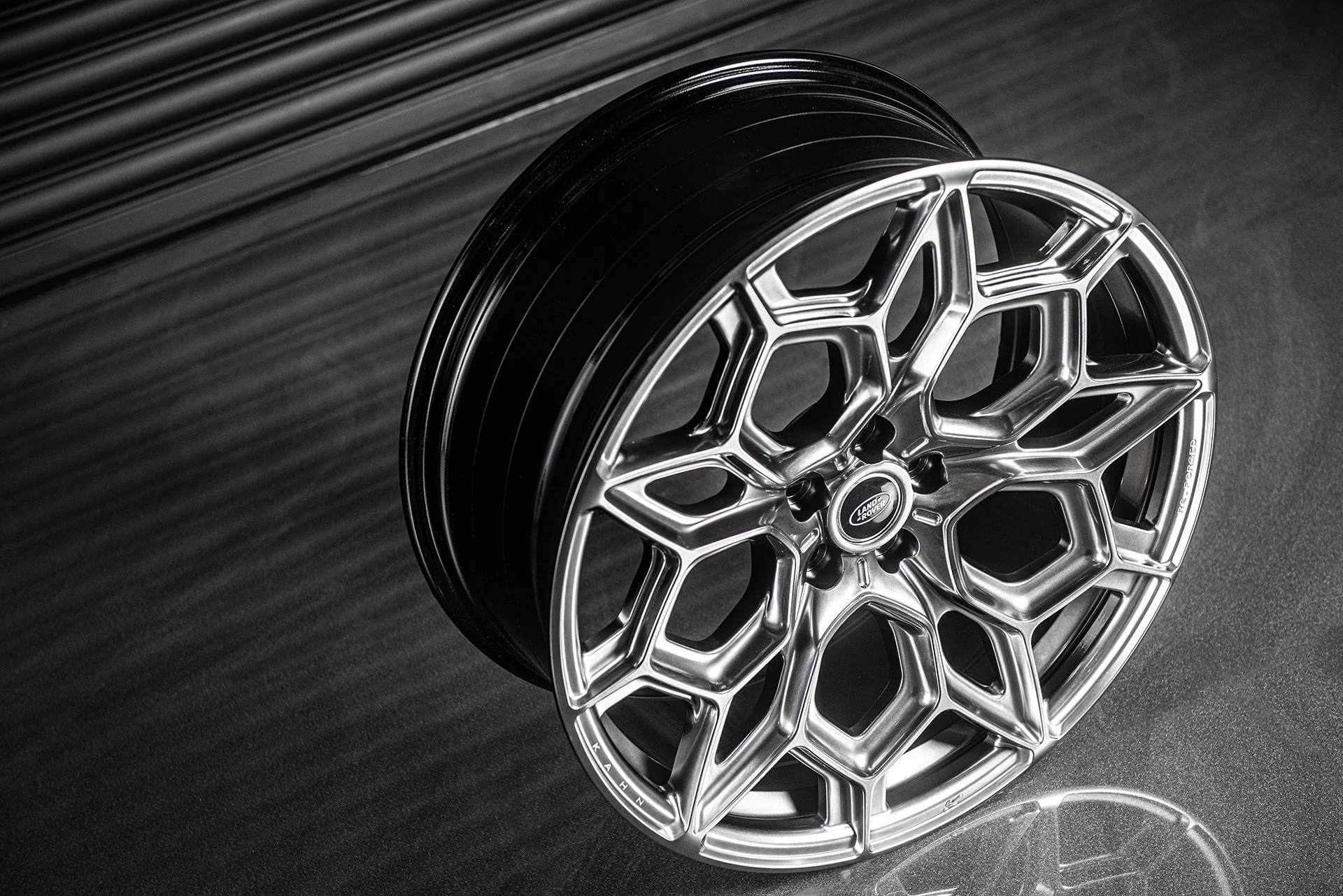 Range Rover (2022 Onwards) Type 57 RS-Forged Alloy Wheels - Image 8