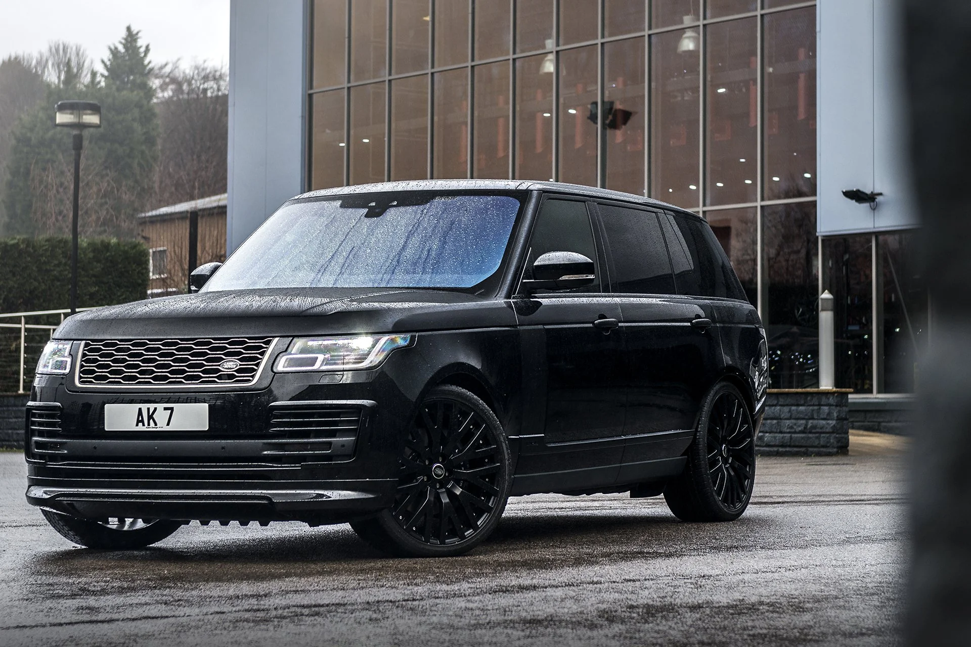 Range Rover (2018-2022) Exposed Carbon Front Bumper Valance Package - Image 3