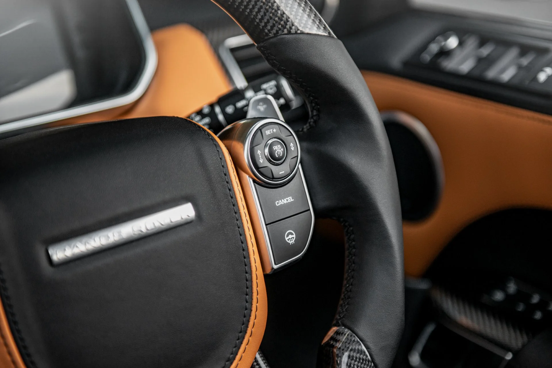 RANGE ROVER SPORT (2013-2018) Exposed Carbon Steering Wheel - Image 9