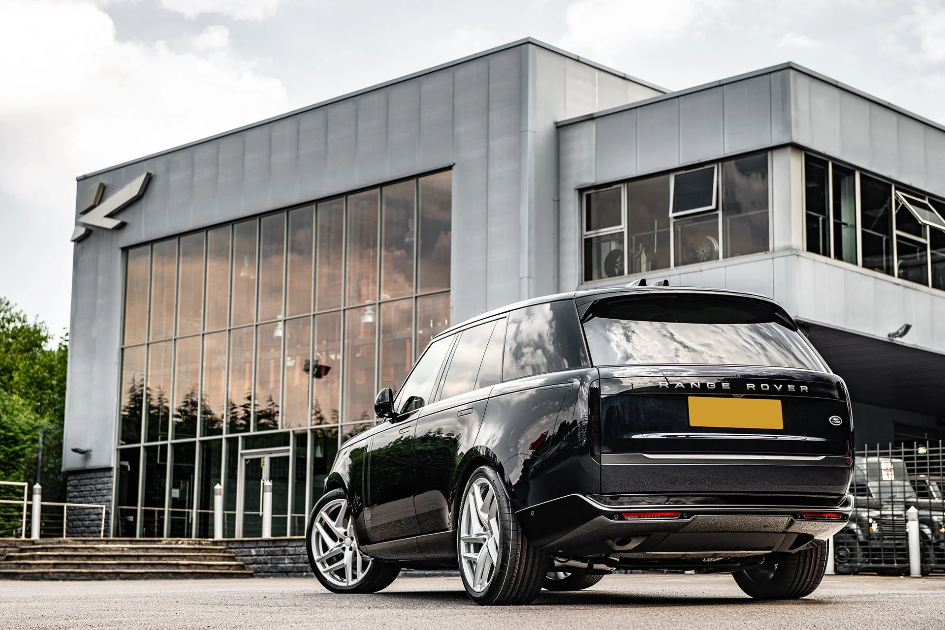 Range Rover Sport (2022 Onwards) Type 52 RS-Forged Alloy Wheels - Image 3