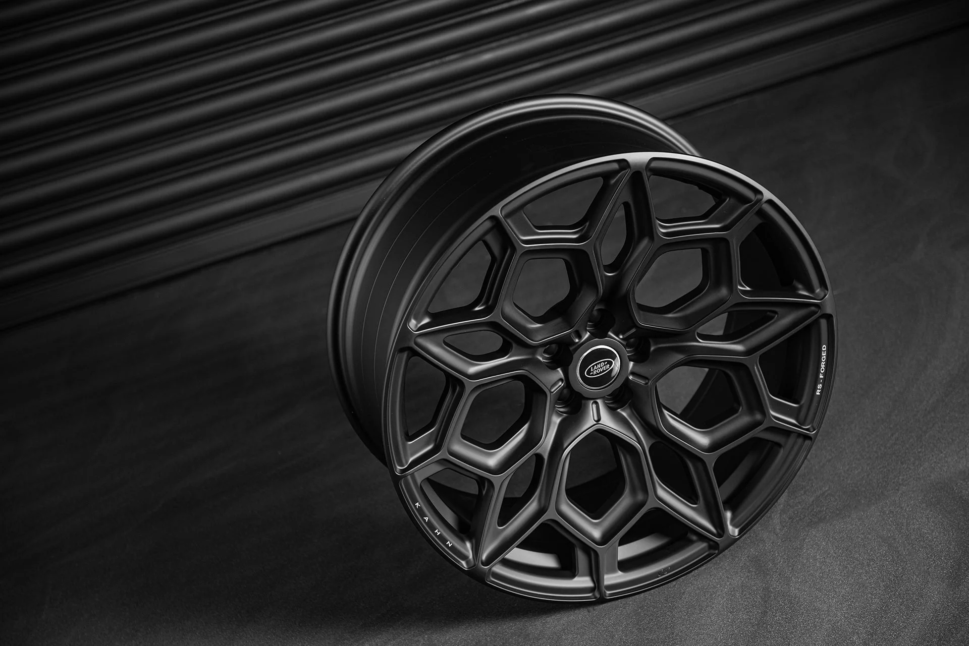 Range Rover Sport (2022 Onwards) Type 57 RS-Forged Alloy Wheels - Image 3