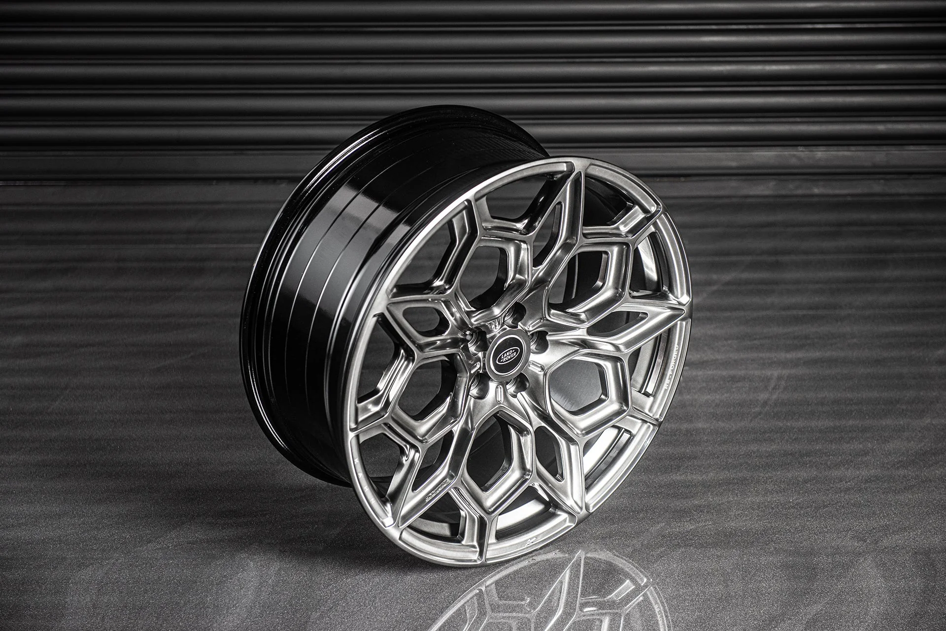 Range Rover Sport (2022 Onwards) Type 57 RS-Forged Alloy Wheels - Image 14