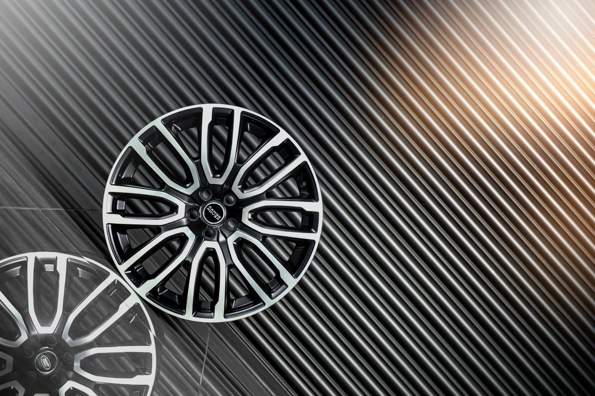 Range Rover Sport SVR (2015-2018) Pace Car Light Alloy Wheels - Image 5