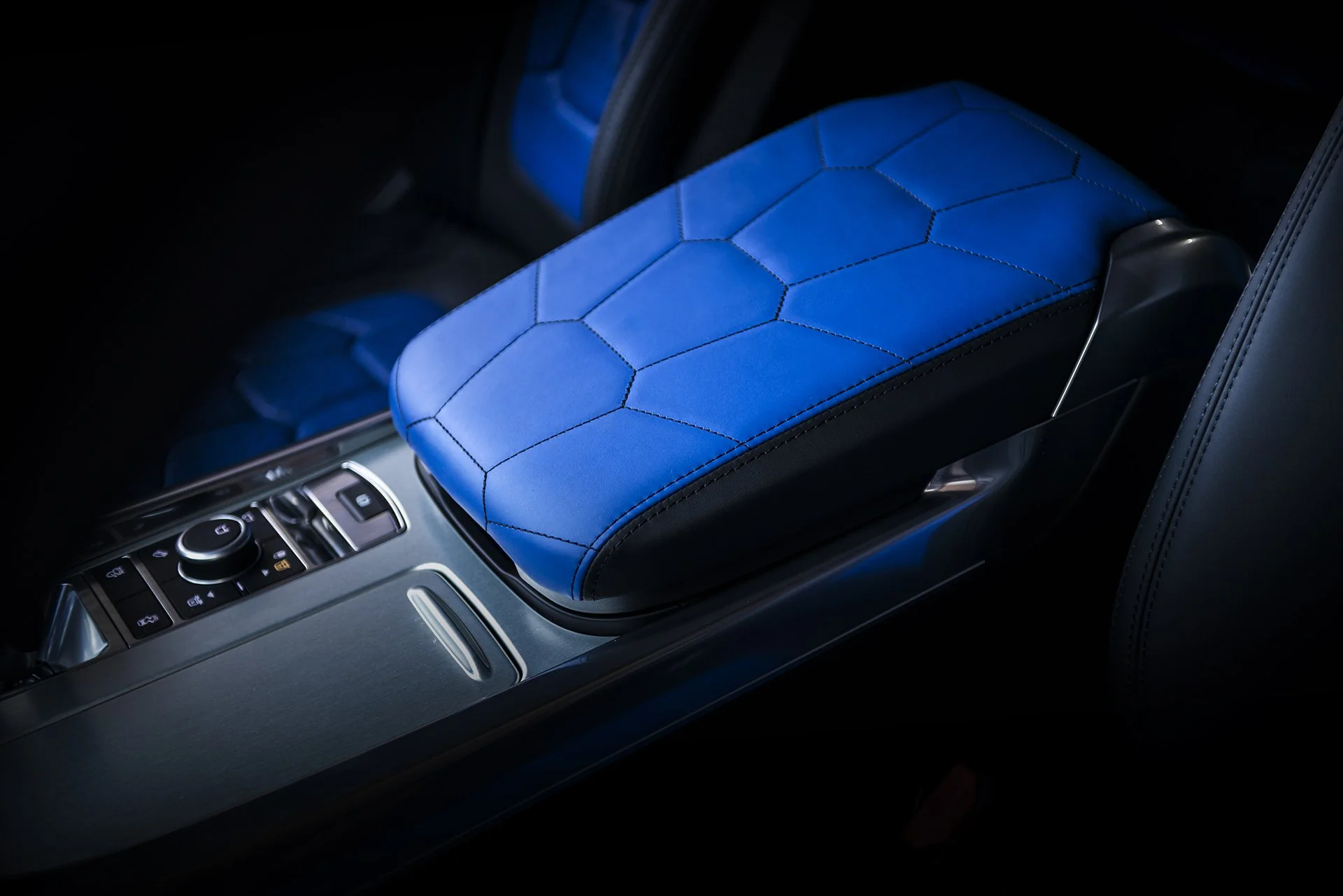 Range Rover Sport SVR (2015-2018) Leather Interior - Image 11