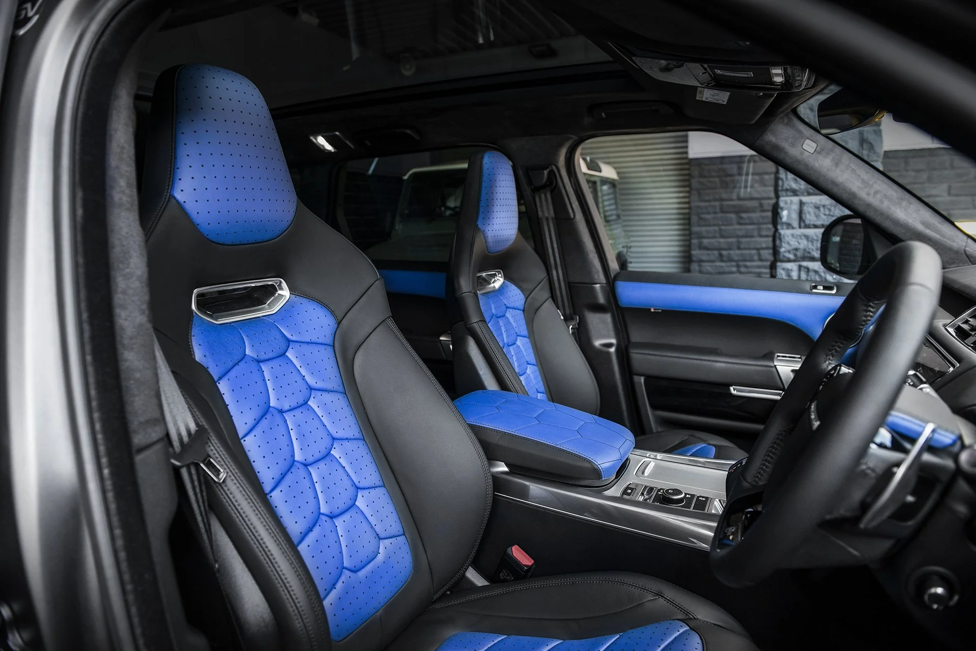 Range Rover Sport SVR (2015-2018) Leather Interior - Image 14