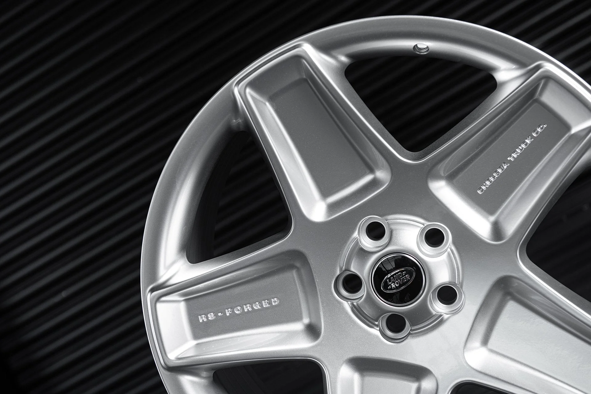 Range Rover Sport SVR (2018 Onwards) Mondial Retro RS-Forged Light Alloy Wheels - Image 5