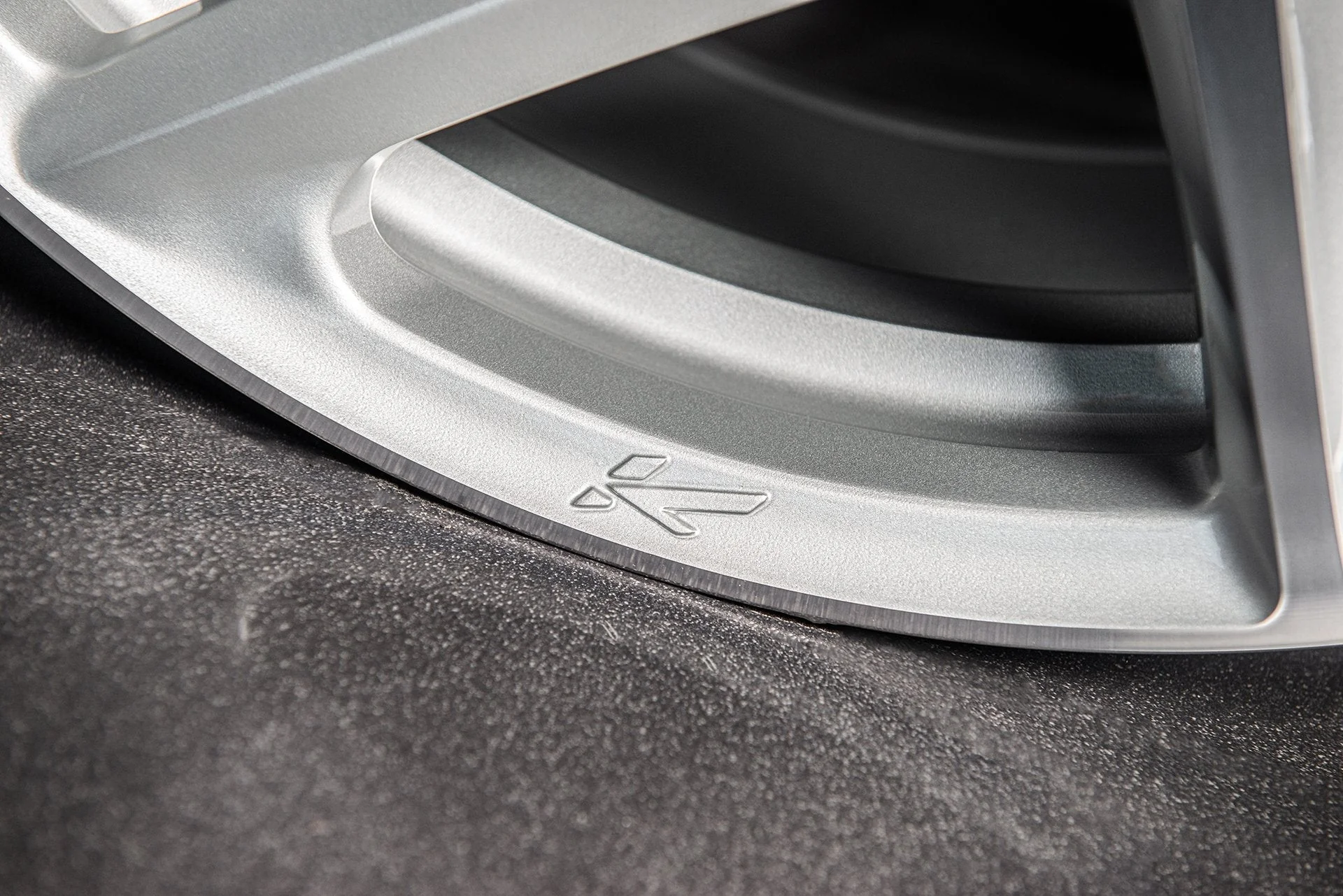 Range Rover Sport SVR (2018 Onwards) Type 52 RS-Forged Alloy Wheels - Image 8