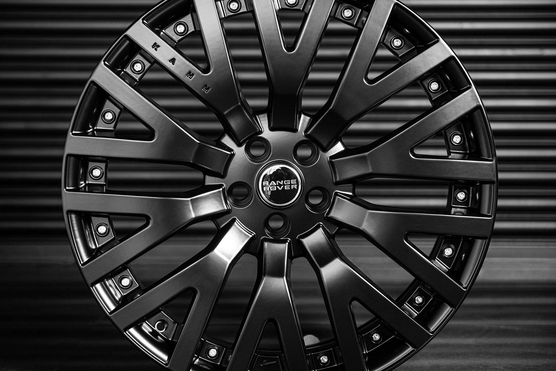Range Rover Sport SVR (2015-2018) RS-2 Light Alloy Wheels - Image 14