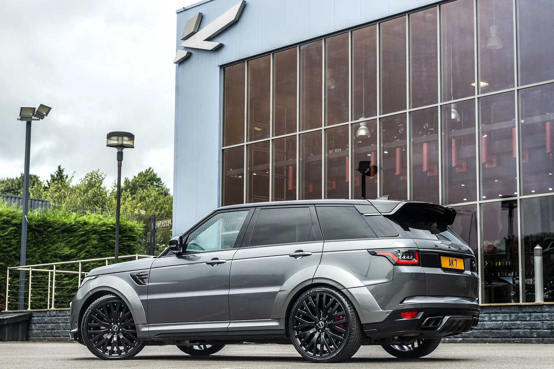 Range Rover Sport SVR (2018 Onwards) RS-2 Light Alloy Wheels - Image 6