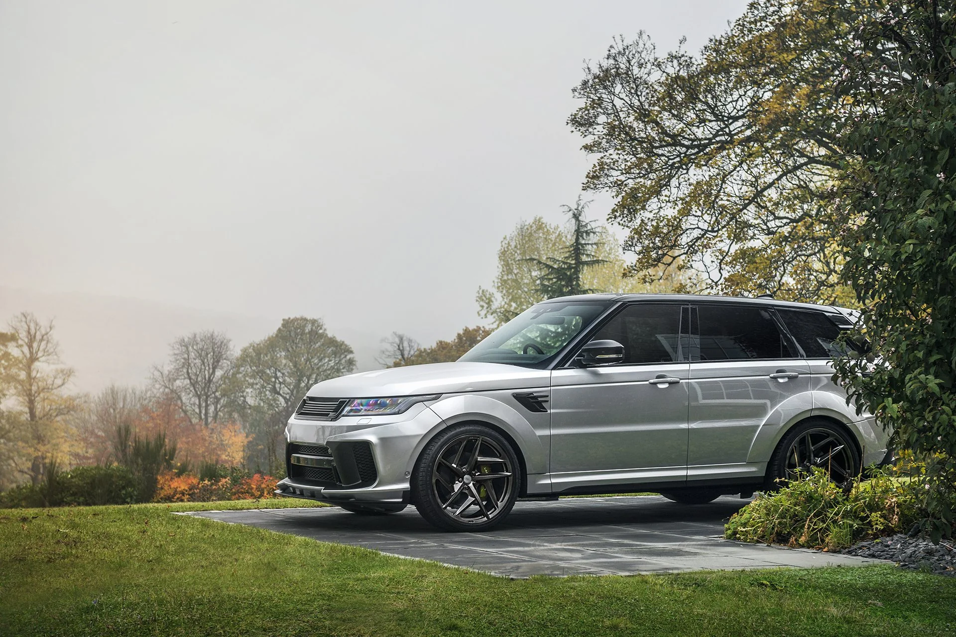 RANGE ROVER SPORT SVR (2018 Onwards) PACE CAR Exposed Carbon Body Kit - Image 24