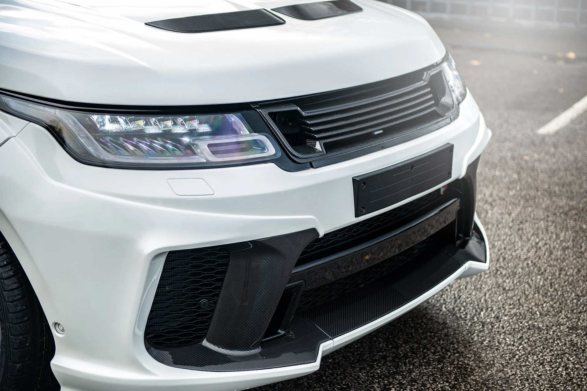 RANGE ROVER SPORT SVR (2018 Onwards) PACE CAR Exposed Carbon Body Kit - Image 33