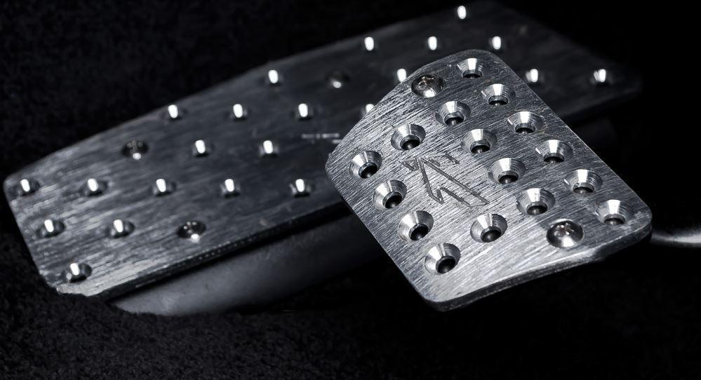 Range Rover (2009-2012) VENTED FOOT PEDALS IN MACHINED ALUMINIUM - Image 4