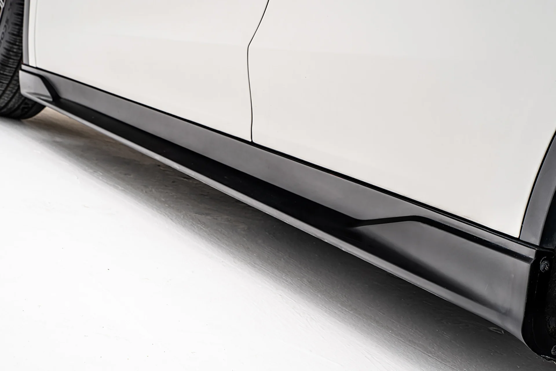 Tesla Model Y (2020-2024) Styling Package Body Kit - Image 7