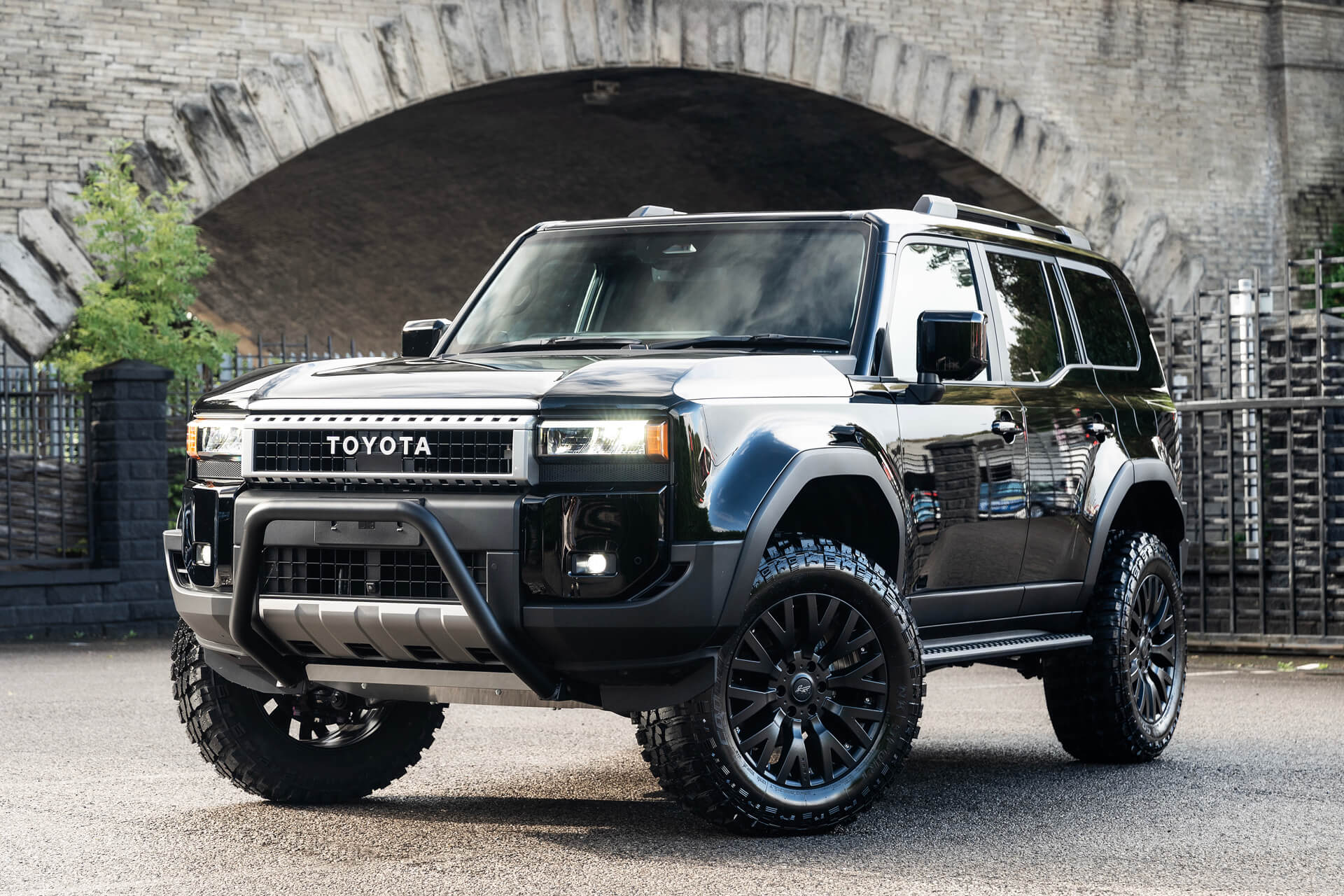 Toyota Land Cruiser 250 (2024 Onwards) Front A-Bar - Image 12