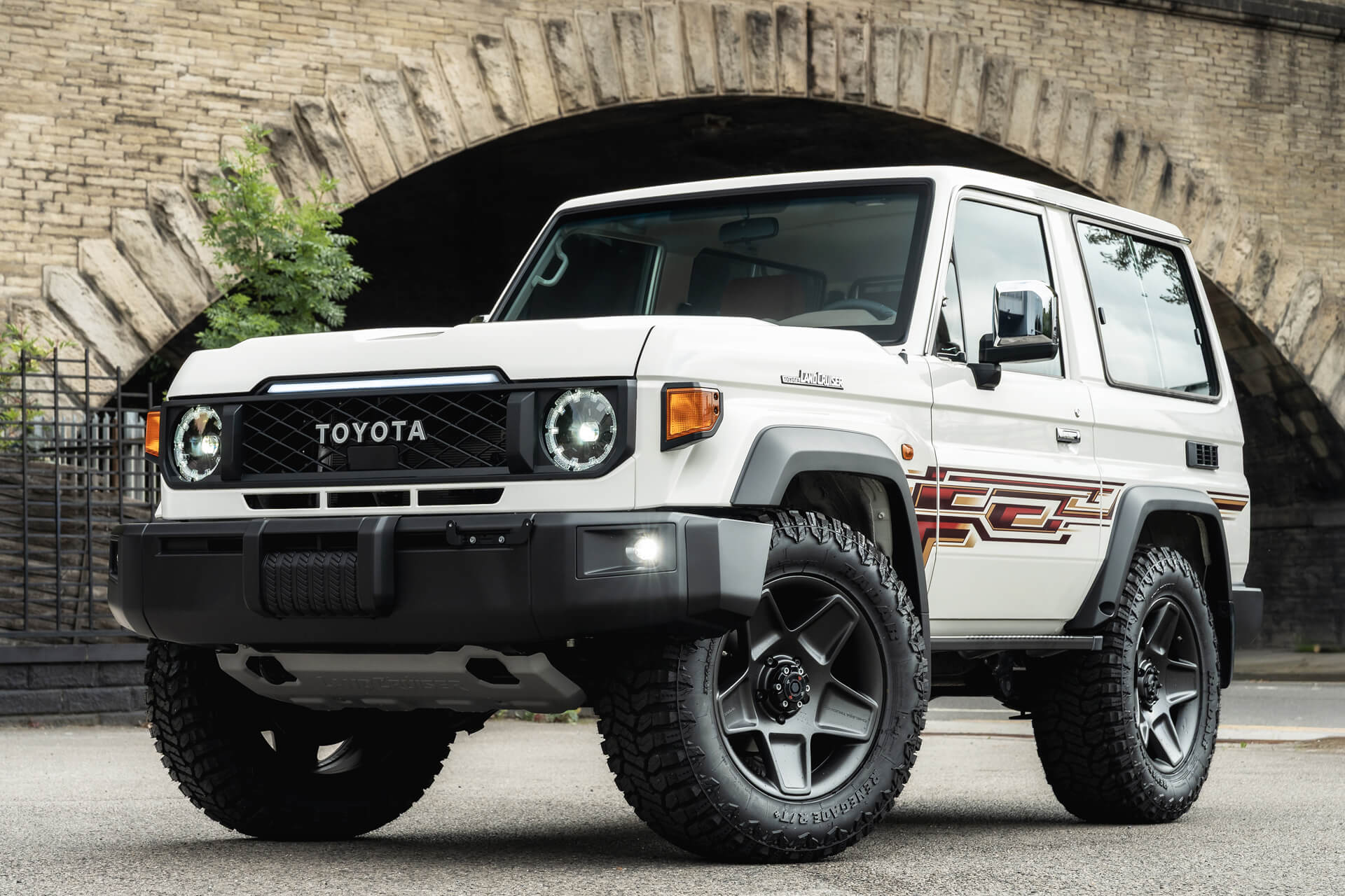 Toyota Land Cruiser 70 (2023 Onwards) Forged Alloy Wheels - Mondial Retro DC - Image 11